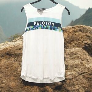 Peloton spring geo slash back tank top size medium NWT